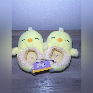 Squishmallows Women's Aimee the Chick Yellow Spring Slippers,Size 5-6,New,NWT